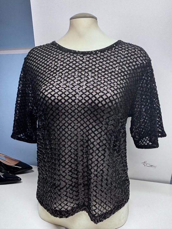 RW&CO. Tops - RW&CO Black Sequin Mesh Top - Women's Sheer Party Tee size Large